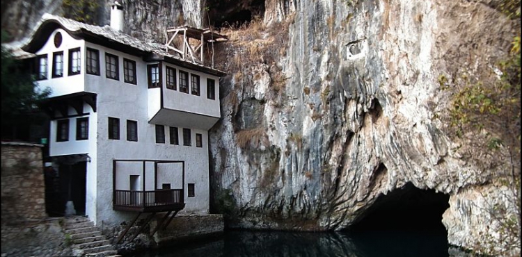 Horasan Erenlerinden Sarı Saltuk